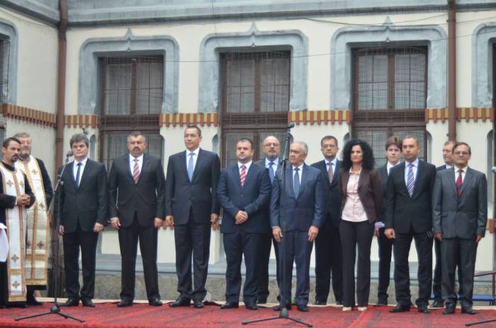 Deschidere premier 1